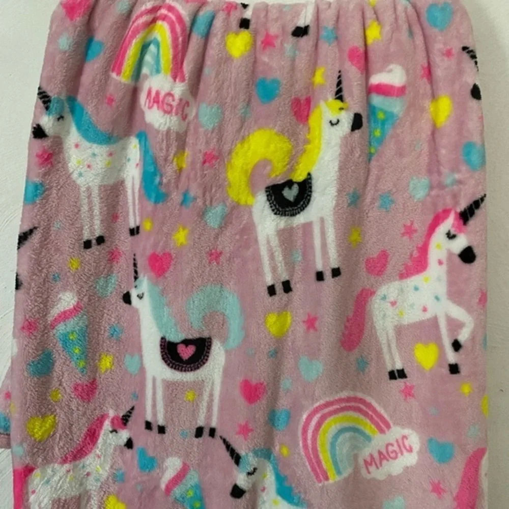 New Unicorn Blanket-Throw Pink-With  Hearts Size‎ 50”X60”